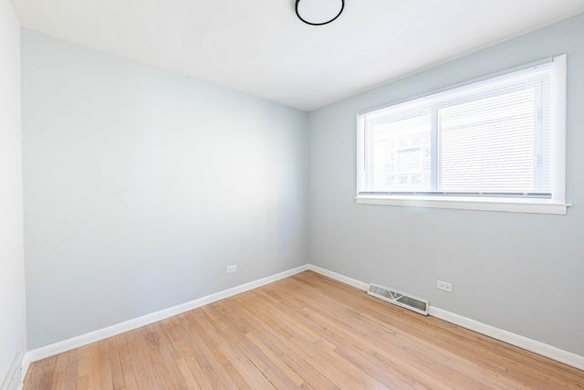 4914 W 32nd Place 2, Cicero, IL 60804