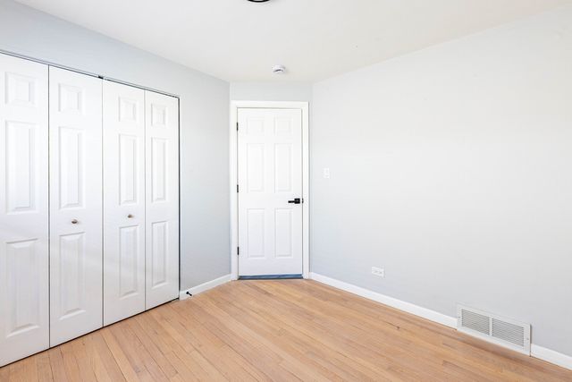 4914 W 32nd Place 2, Cicero, IL 60804