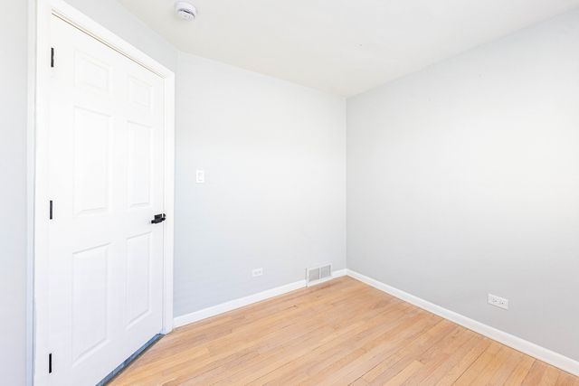 4914 W 32nd Place 2, Cicero, IL 60804