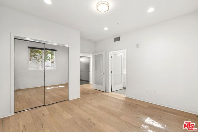 4240 Laurel Canyon Boulevard 105, Studio City, CA 91604
