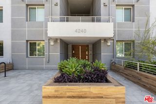 4240 Laurel Canyon Boulevard 105, Studio City, CA 91604