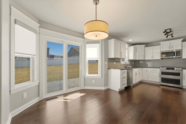 3104 Westwind Drive, Valparaiso, IN 46385