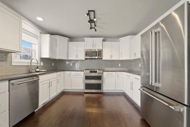 3104 Westwind Drive, Valparaiso, IN 46385