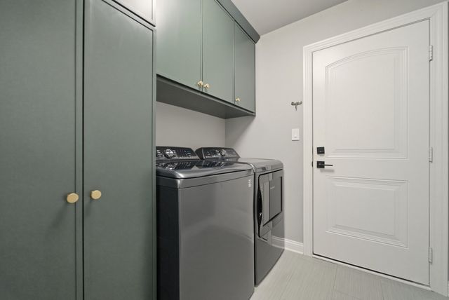 3104 Westwind Drive, Valparaiso, IN 46385