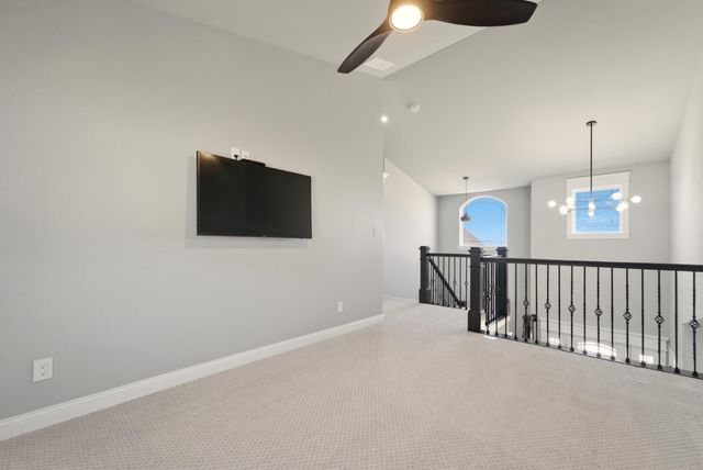 3104 Westwind Drive, Valparaiso, IN 46385