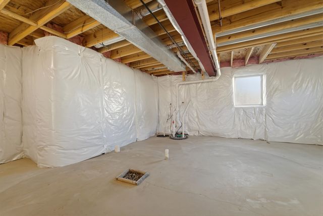 3104 Westwind Drive, Valparaiso, IN 46385