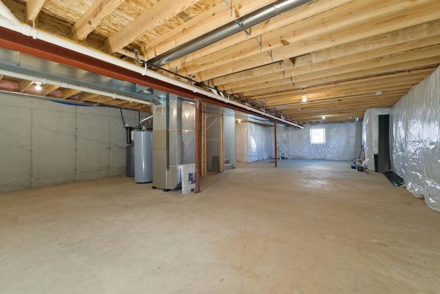 3104 Westwind Drive, Valparaiso, IN 46385