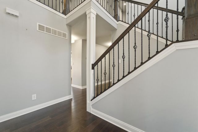 3104 Westwind Drive, Valparaiso, IN 46385