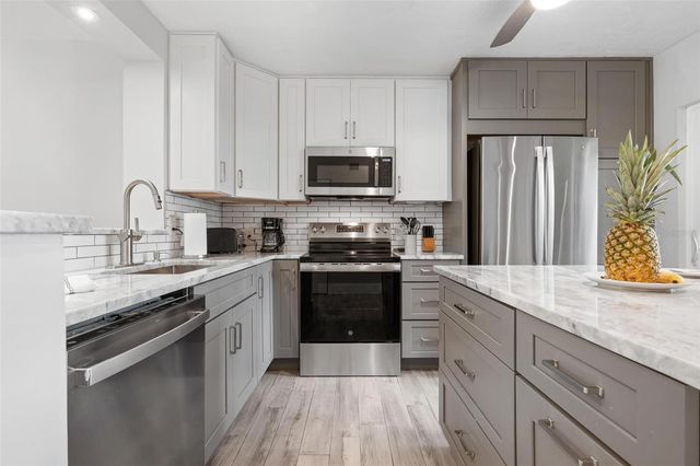 5260 GULF OF MEXICO DRIVE 403, Longboat Key, FL 34228