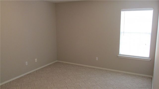 1902 SW Spruce Road, Bentonville, AR 72712