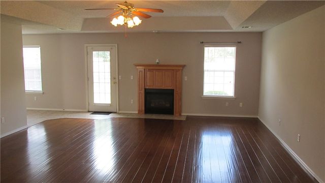 1902 SW Spruce Road, Bentonville, AR 72712