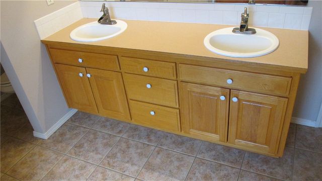 1902 SW Spruce Road, Bentonville, AR 72712