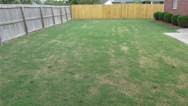 1902 SW Spruce Road, Bentonville, AR 72712