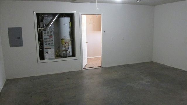 1902 SW Spruce Road, Bentonville, AR 72712