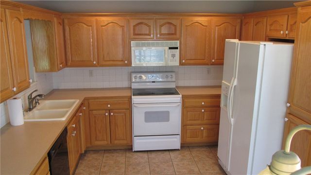 1902 SW Spruce Road, Bentonville, AR 72712