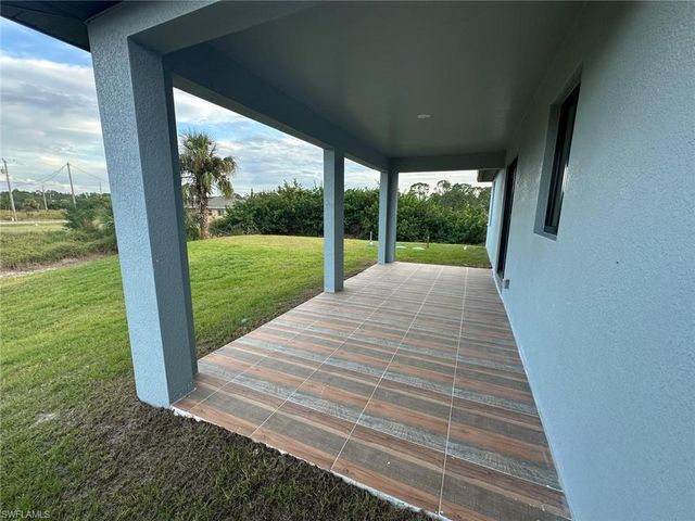 1051 Eisenhower BLVD, Lehigh Acres, FL 33974