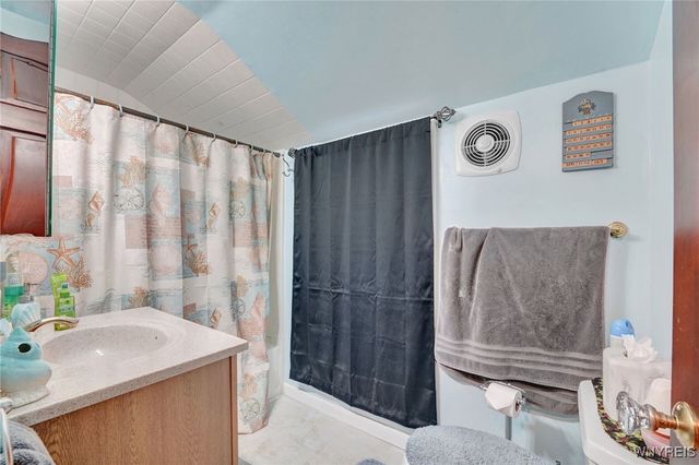 115 Southern Parkway, Cheektowaga, NY 14225