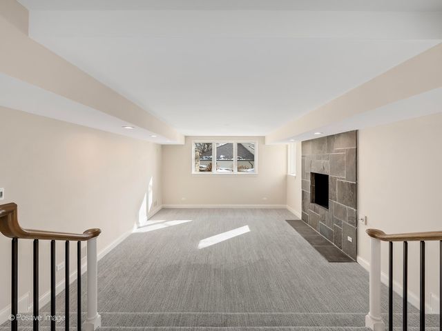 20 Natoma Drive, Oak Brook, IL 60523