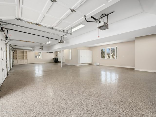 20 Natoma Drive, Oak Brook, IL 60523