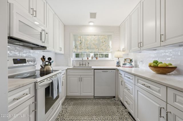 90 SAN JUAN Drive, Ponte Vedra Beach, FL 32082