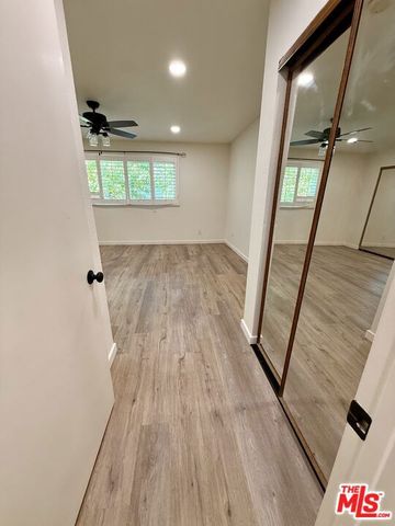 10215 Variel Avenue 25, Chatsworth (los Angeles), CA 91311