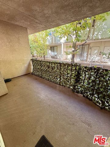 10215 Variel Avenue 25, Chatsworth (los Angeles), CA 91311