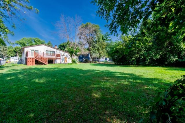 8106 Groveland Road, Mounds View, MN 55112