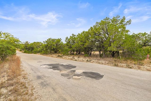 1216 Overland Stage RD, Dripping Springs, TX 78620