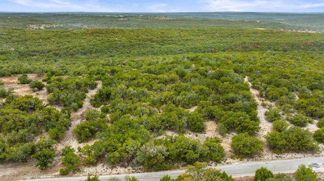 1216 Overland Stage RD, Dripping Springs, TX 78620