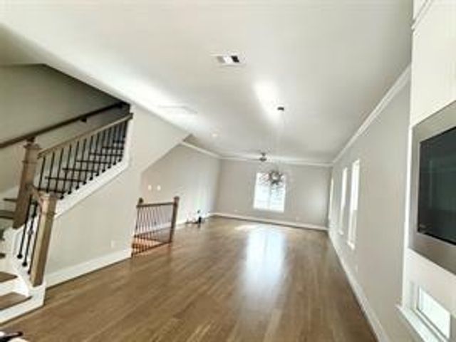 1315 W 24th Street B, Houston, TX 77008