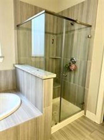 1315 W 24th Street B, Houston, TX 77008