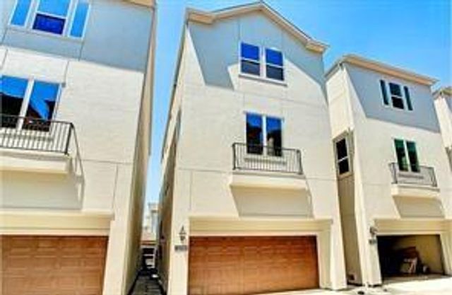 1315 W 24th Street B, Houston, TX 77008