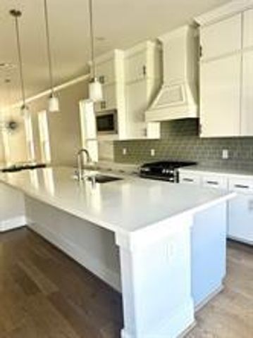 1315 W 24th Street B, Houston, TX 77008