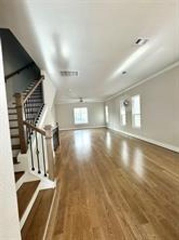 1315 W 24th Street B, Houston, TX 77008