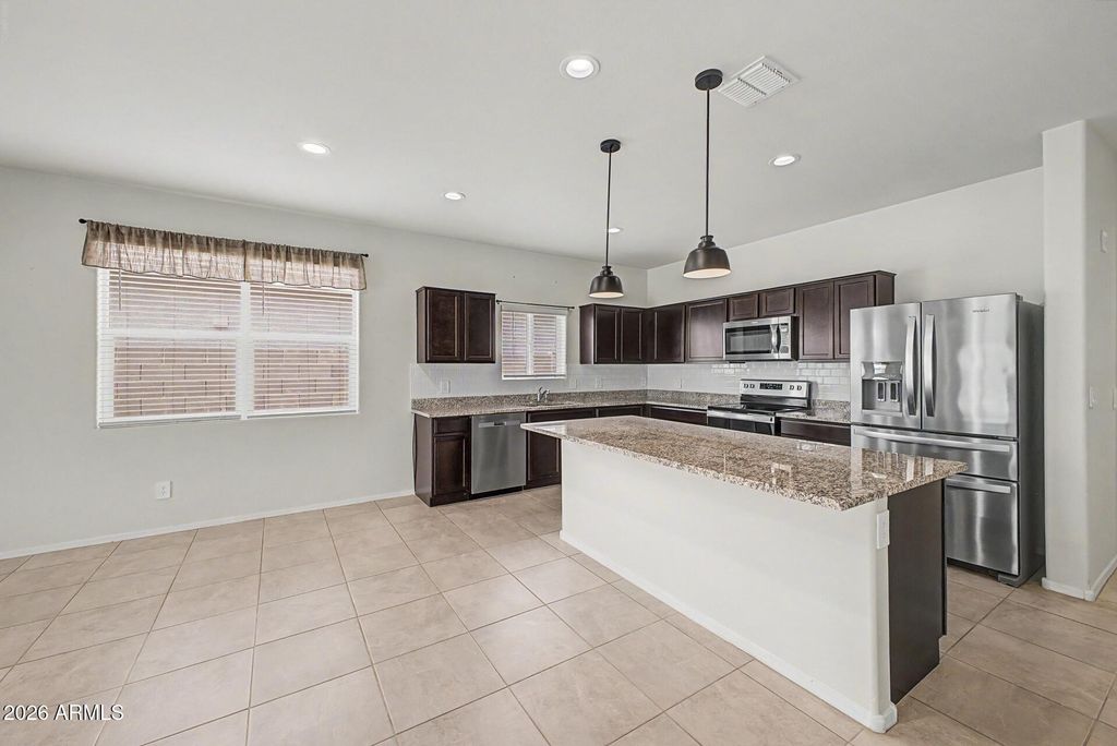 18363 W Whispering Wind Drive, Surprise, AZ 85387 — photo 2