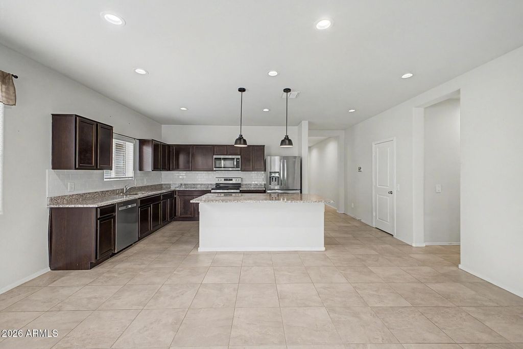 18363 W Whispering Wind Drive, Surprise, AZ 85387 — photo 4