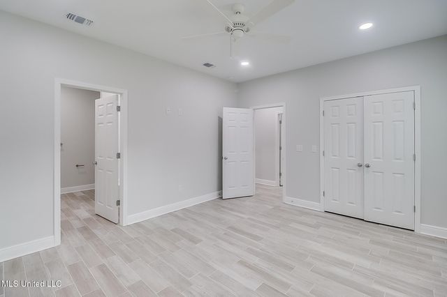 3121 Seahorse Road, Gautier, MS 39553