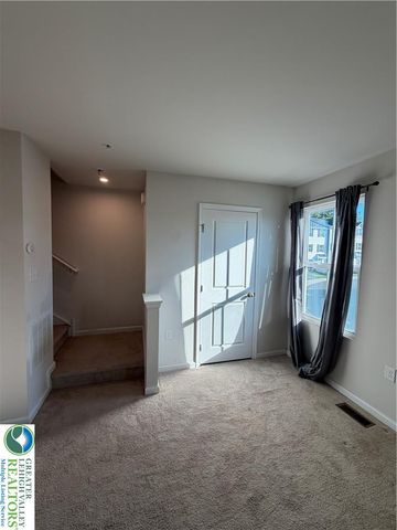 2126 Cross Country Road, Northampton Boro, PA 18067