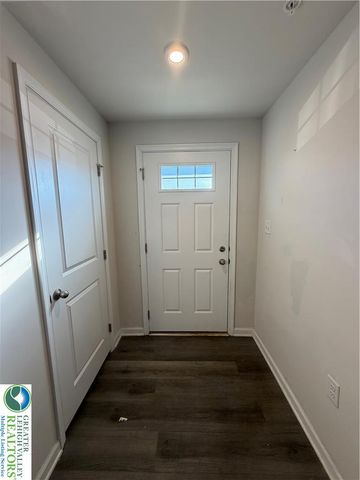 2126 Cross Country Road, Northampton Boro, PA 18067
