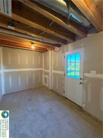 2126 Cross Country Road, Northampton Boro, PA 18067