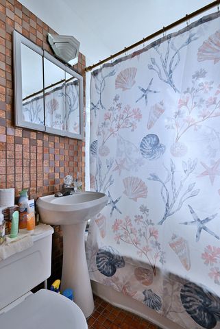 322 S WALNUT Street, Bensenville, IL 60106