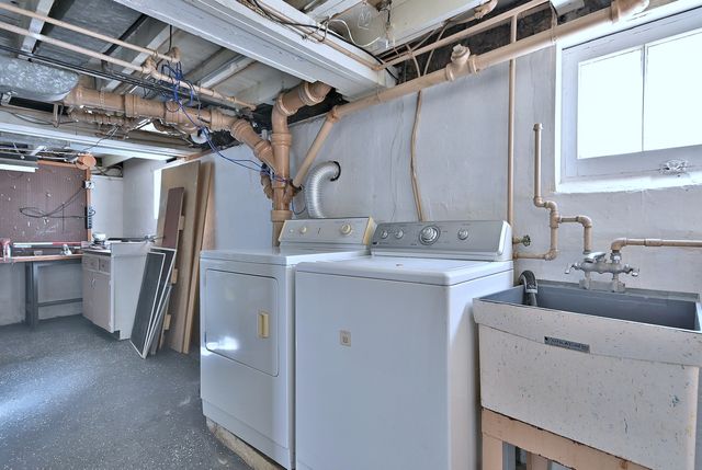 322 S WALNUT Street, Bensenville, IL 60106