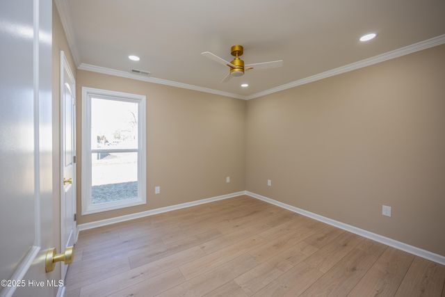 302 S West Street, Roseboro, NC 28382