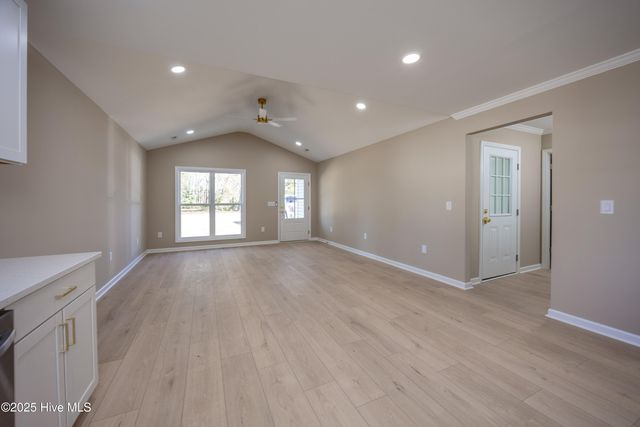 302 S West Street, Roseboro, NC 28382