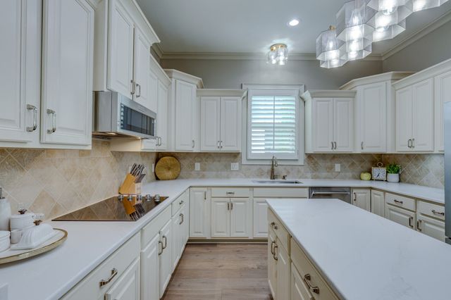 1108 Kennesaw Blvd, Gallatin, TN 37066