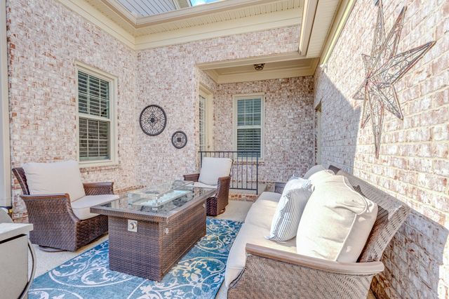 1108 Kennesaw Blvd, Gallatin, TN 37066