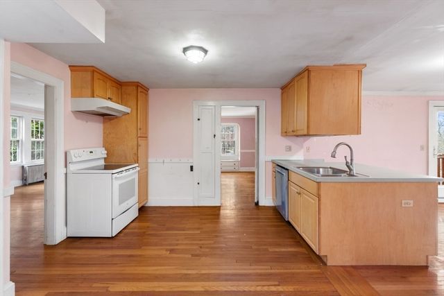 45 Longview Road, Reading, MA 01867