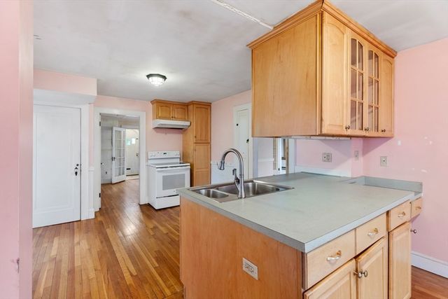 45 Longview Road, Reading, MA 01867