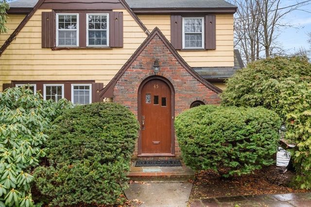 45 Longview Road, Reading, MA 01867