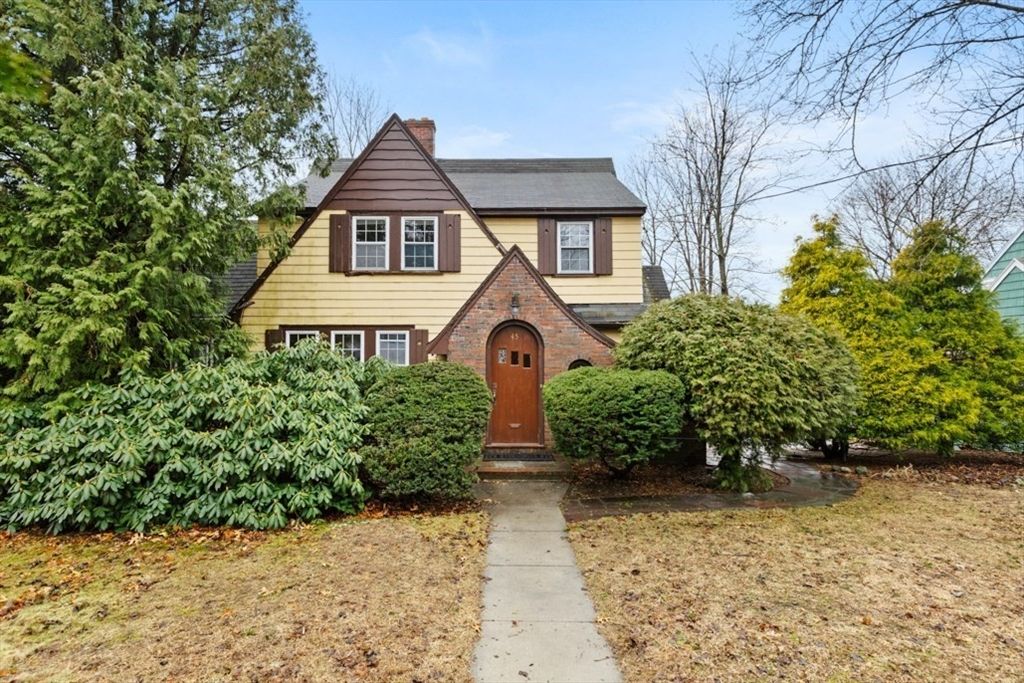 45 Longview Road, Reading, MA 01867